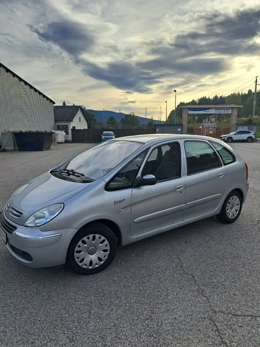 Citroen Xsara Picasso 2009 photo 2