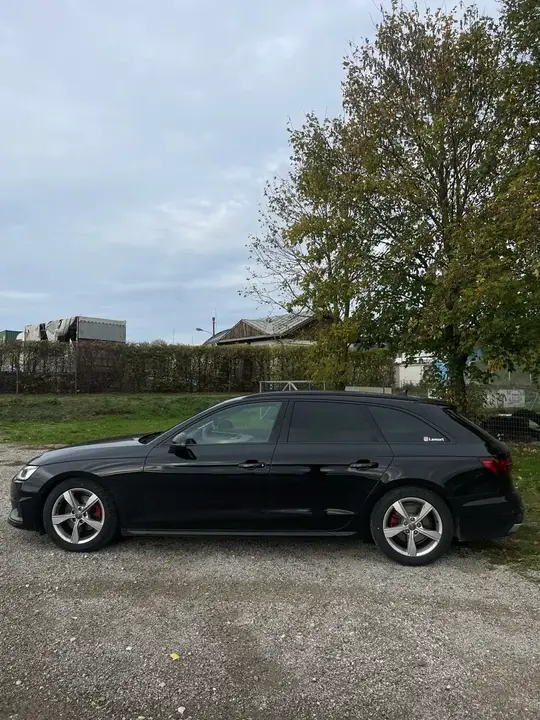 Audi A4 2019 photo 2