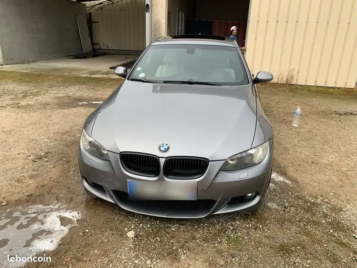 BMW Série 3 2009 photo 3