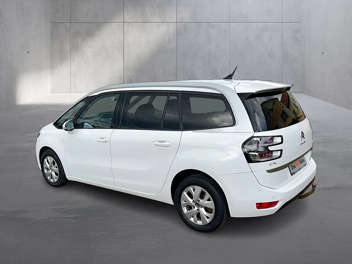 Citroen C4 2018 photo 3