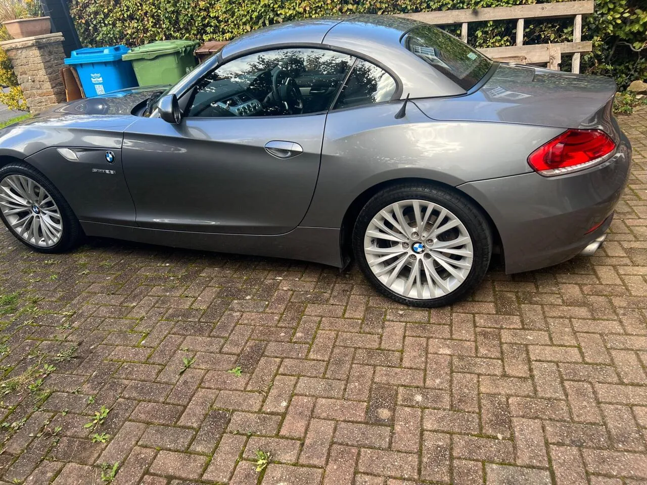 BMW Z4 2009 photo 2