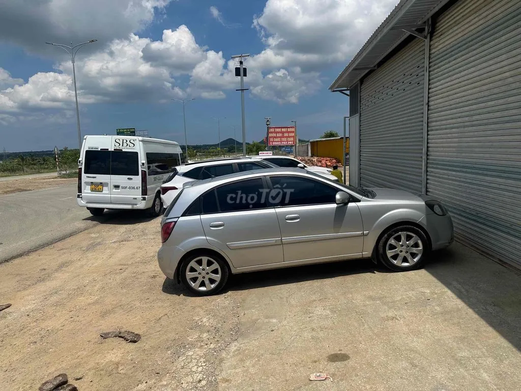 Kia Rio 2009 photo 2