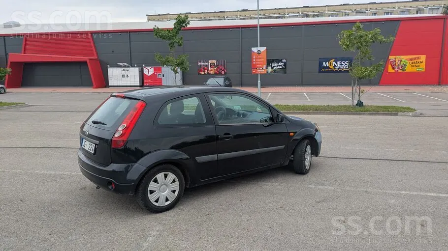 Ford Fiesta 2007 photo 3