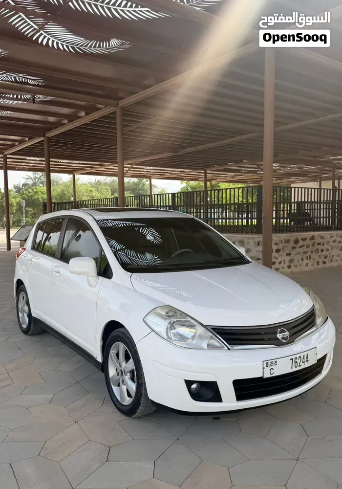 Nissan Tiida 2011 photo 5