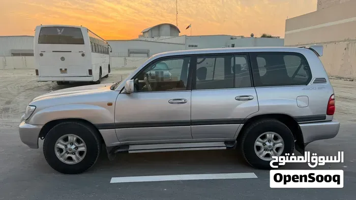 Toyota Land Cruiser Gxr 2000 photo 4