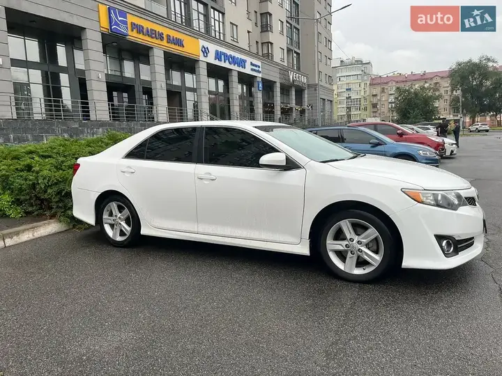 Toyota Camry 2014 photo 4