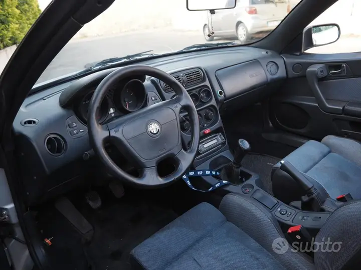 Alfa Romeo Spider 1996 photo 4