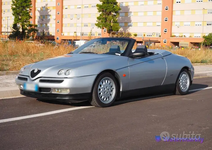 Alfa Romeo Spider