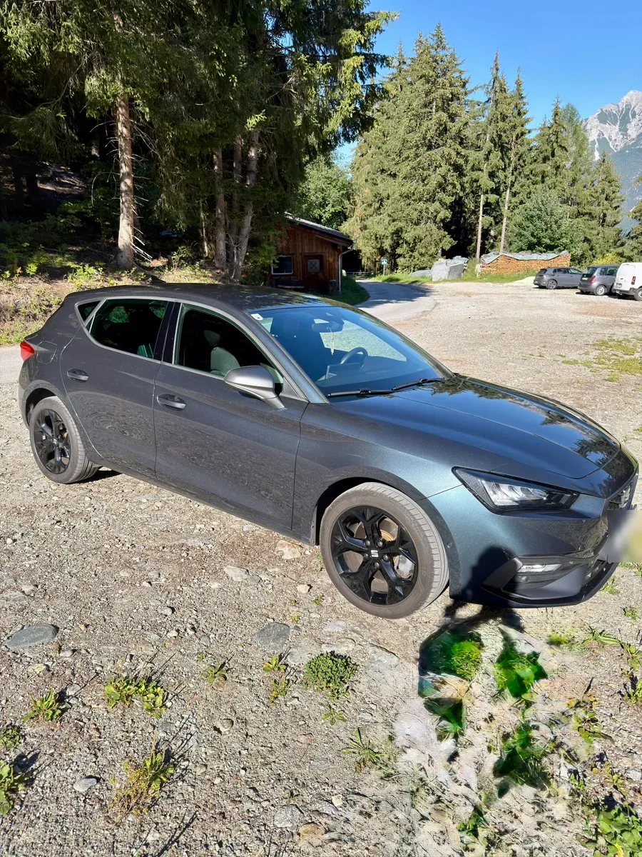 Seat Leon 2020 photo 2