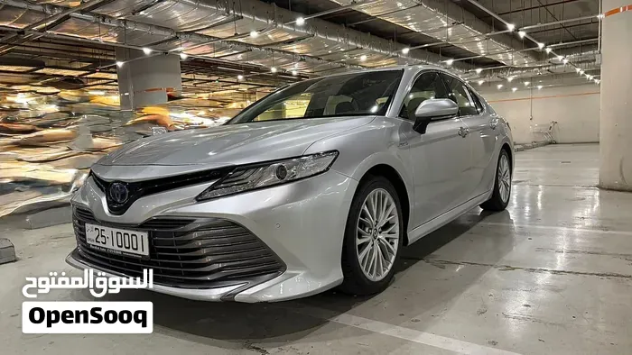 Toyota Camry 2018 photo 3