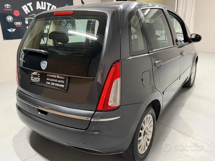 Lancia Musa 2011 photo 4