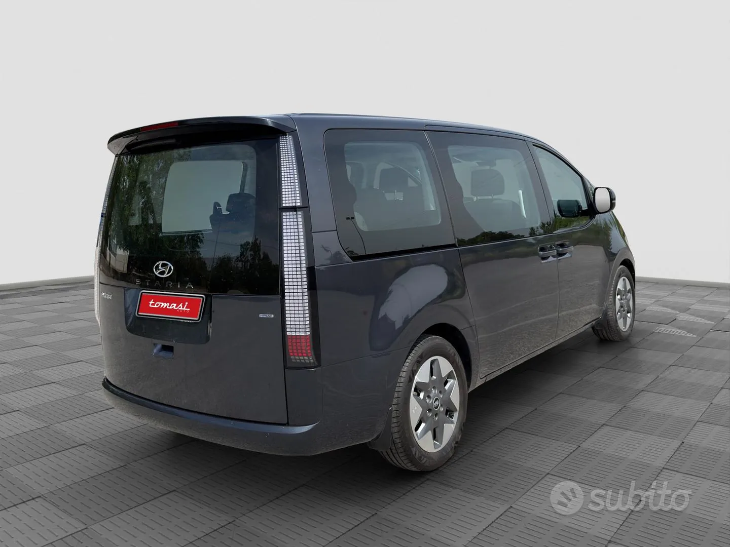 Hyundai Staria 2024 photo 5