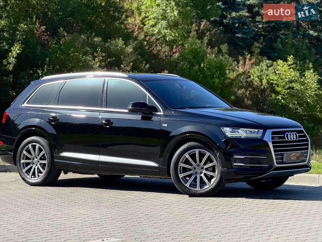 Audi Q7 2016 photo 4