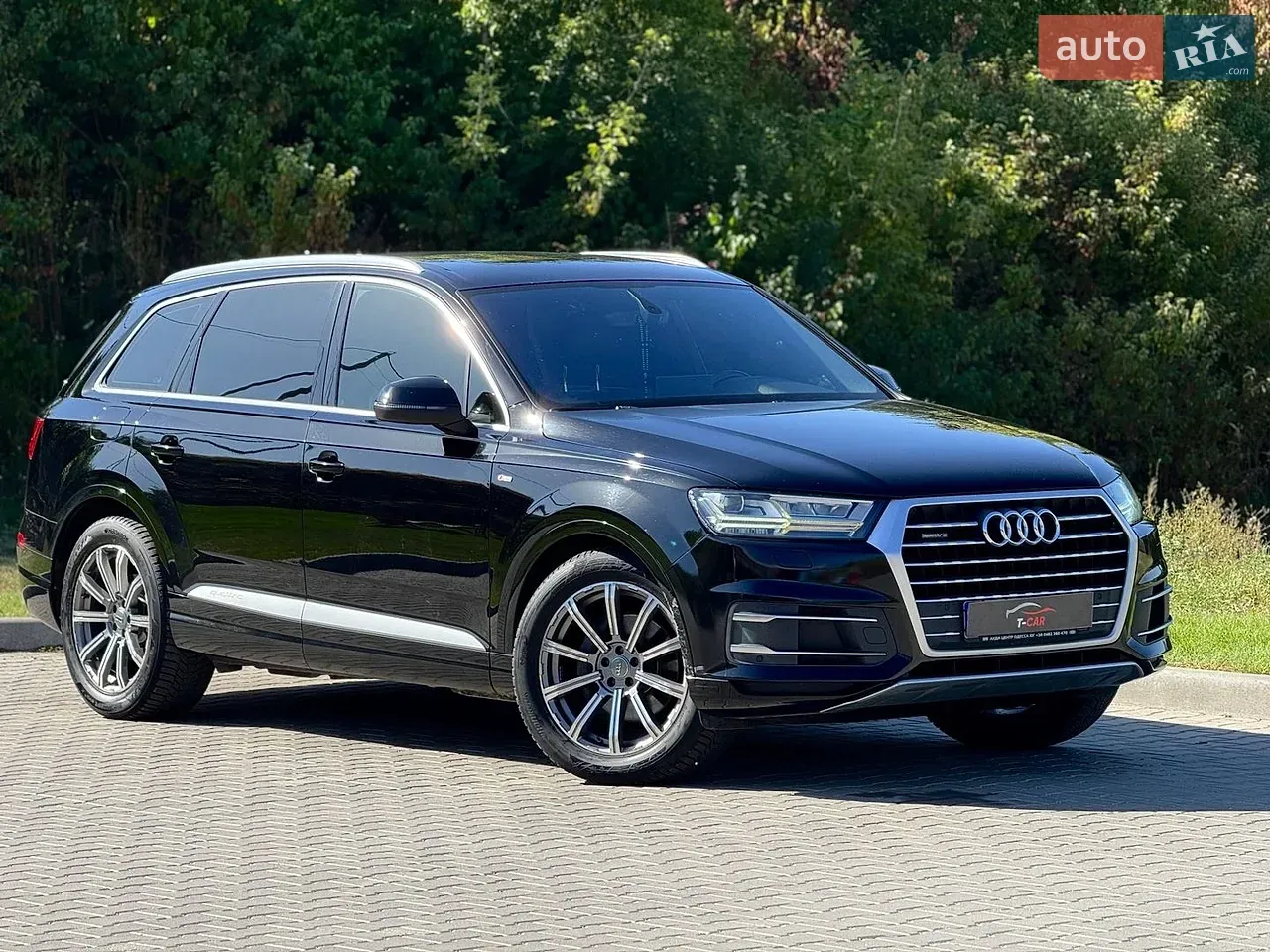 Audi Q7 2016 photo 2