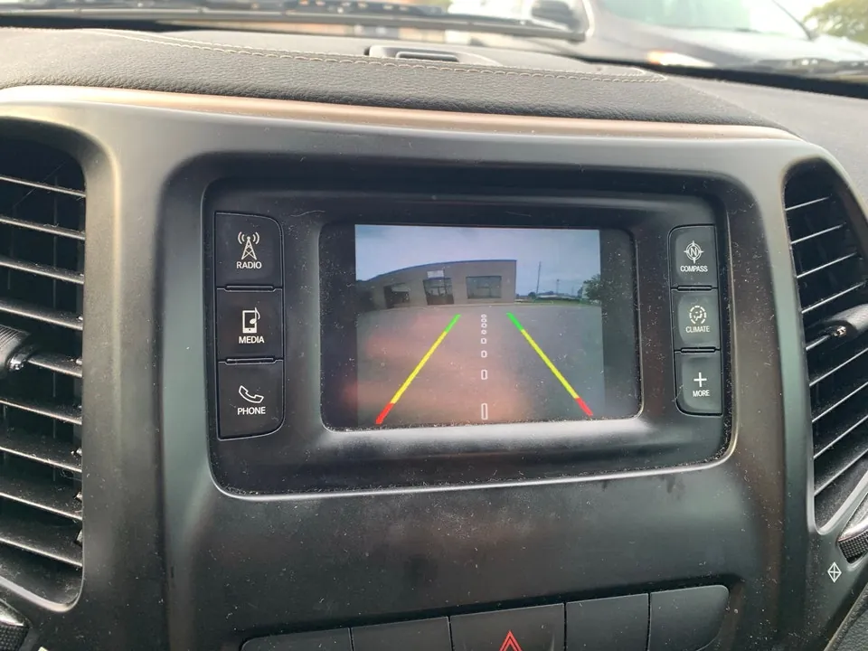 Jeep Cherokee 2014 photo 3