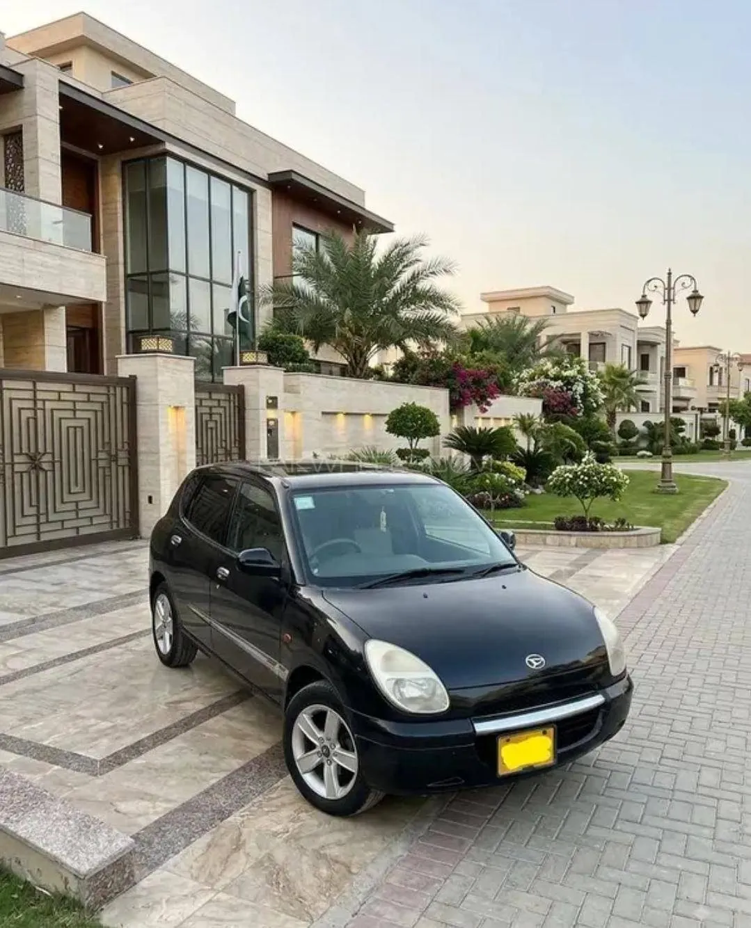 Daihatsu Storia