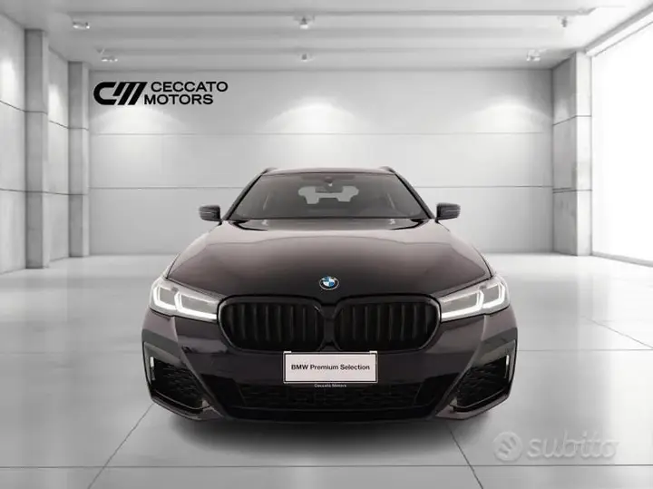 BMW 5 Series 2022 photo 2