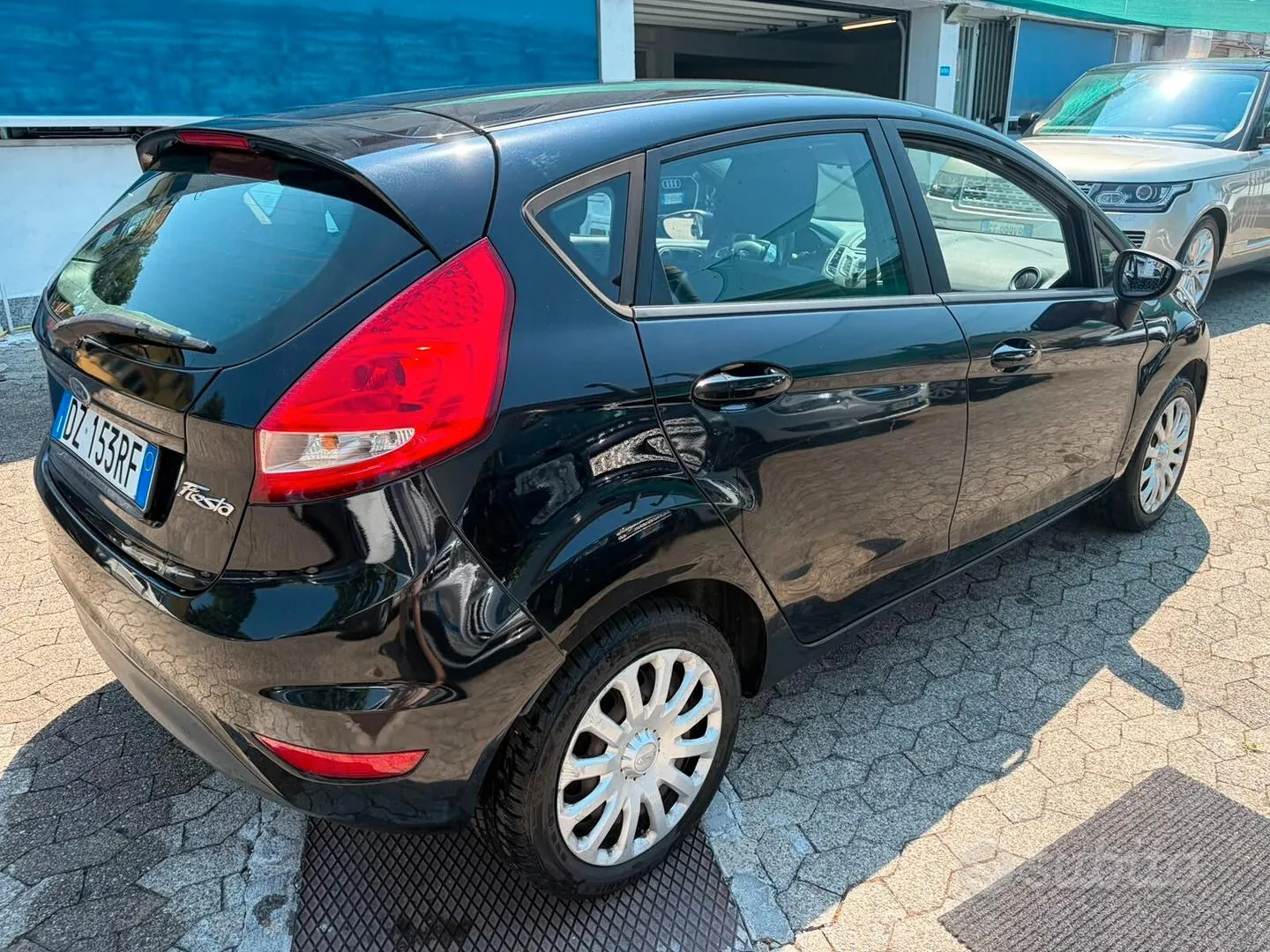 Ford Fiesta 2010 photo 3