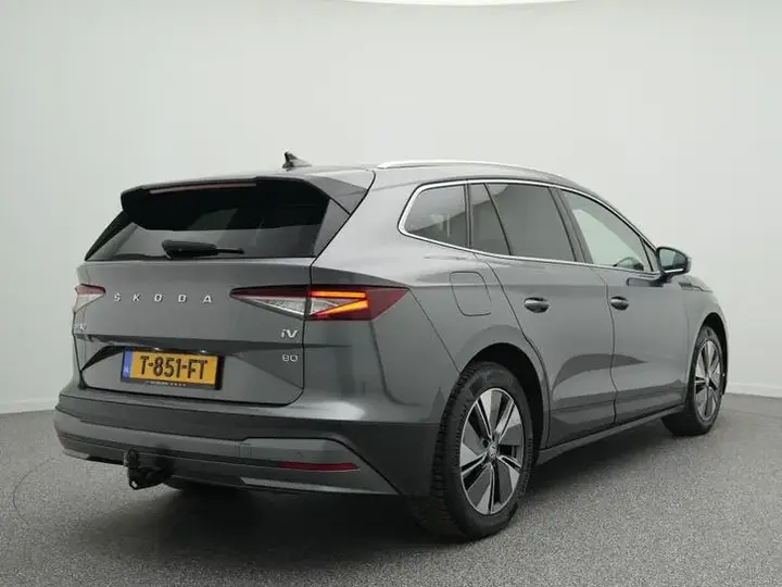 Skoda Enyaq 2023 photo 2