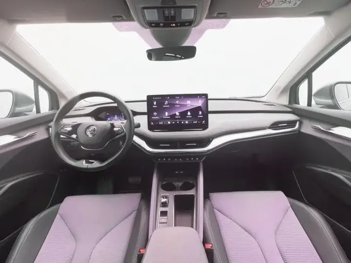 Skoda Enyaq 2023 photo 3