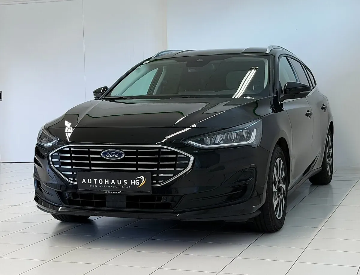 Ford Focus 2023 photo 3
