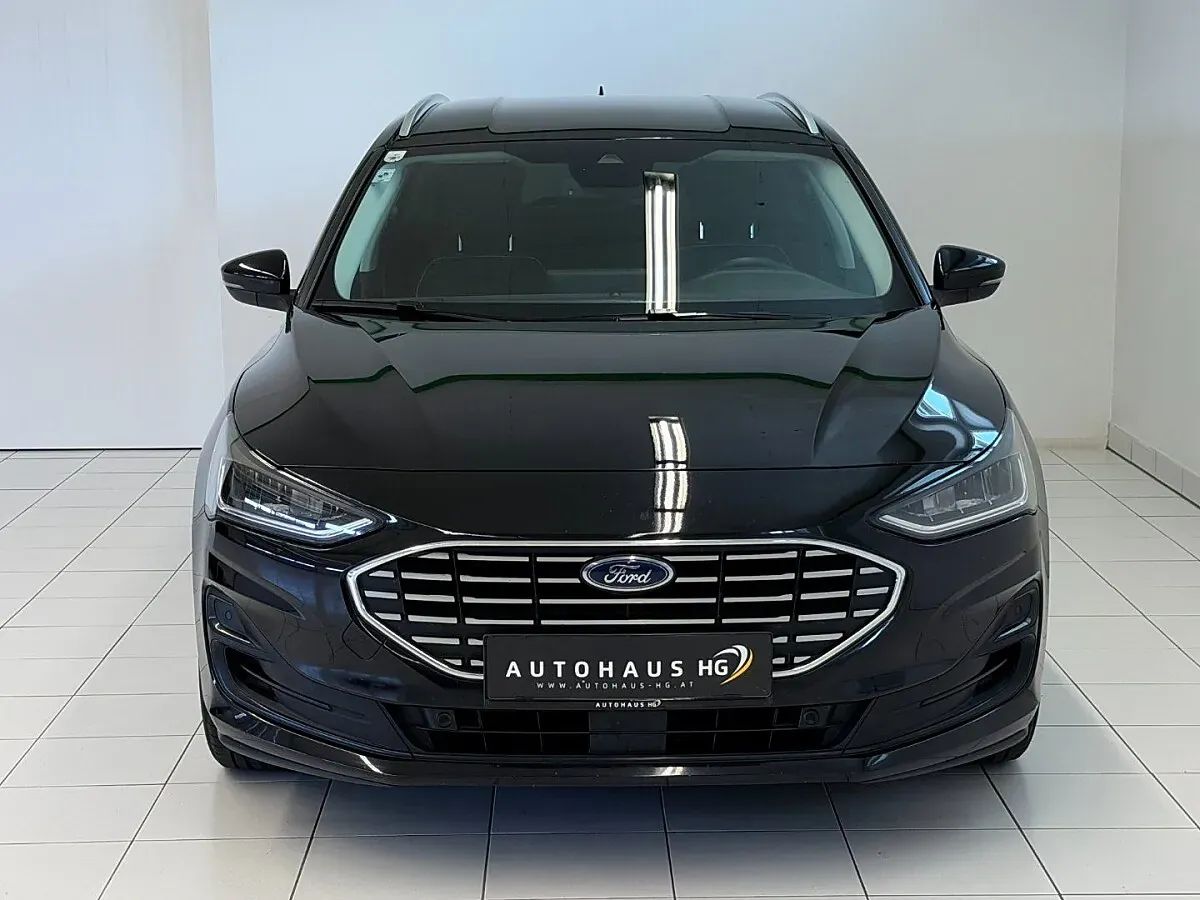 Ford Focus 2023 photo 2