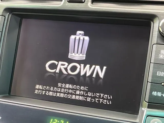Toyota Crown 2010 photo 3