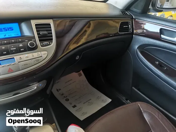 Hyundai Genesis 2013 photo 4