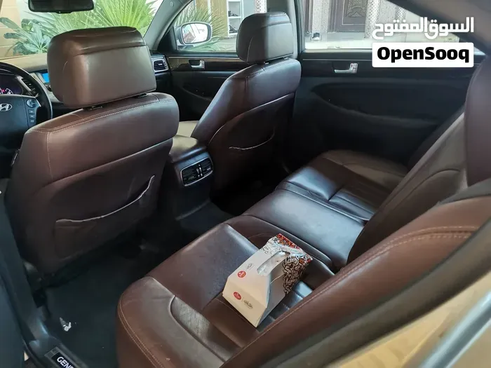 Hyundai Genesis 2013 photo 3