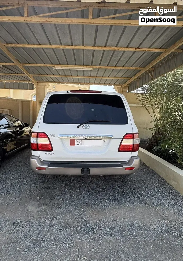 Toyota Land Cruiser 2000 photo 4
