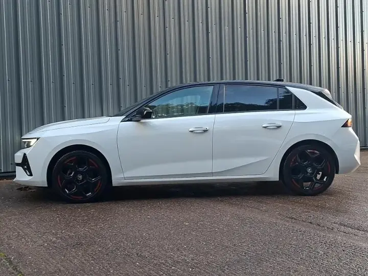 Vauxhall Astra 2024 photo 4