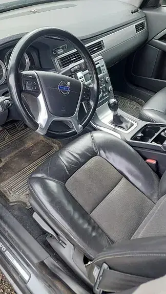 Volvo V70 2011 photo 4