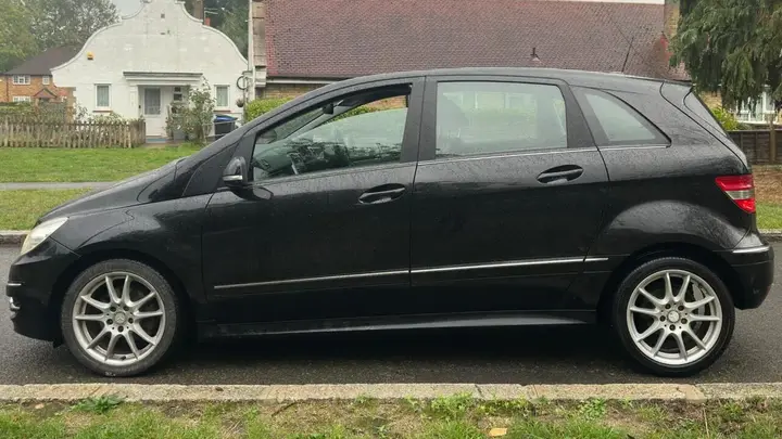 Mercedes-Benz B-Class 2010 photo 5