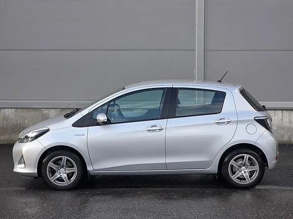 Toyota Yaris 2013 photo 4