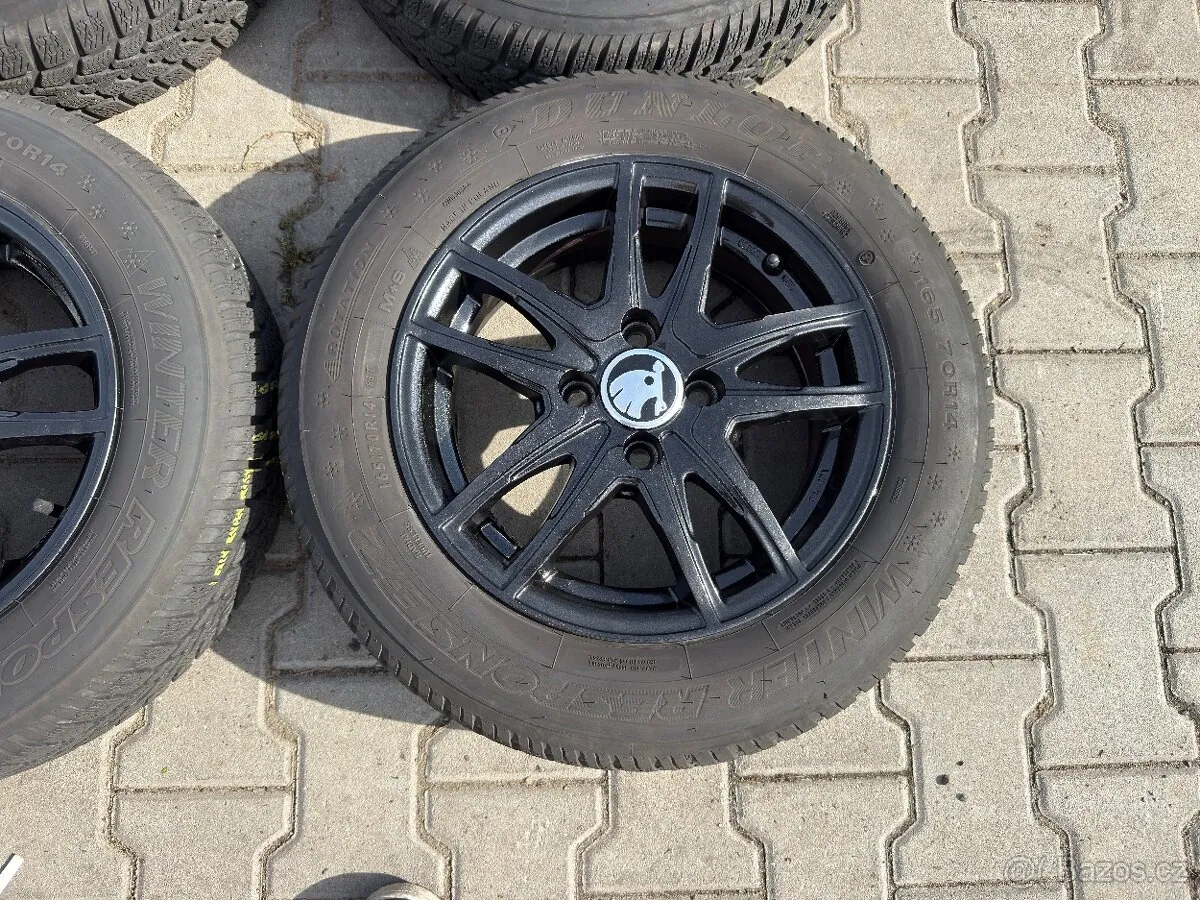 Volkswagen Up photo 5