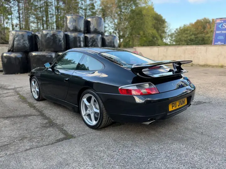 Porsche 911 2000 photo 3