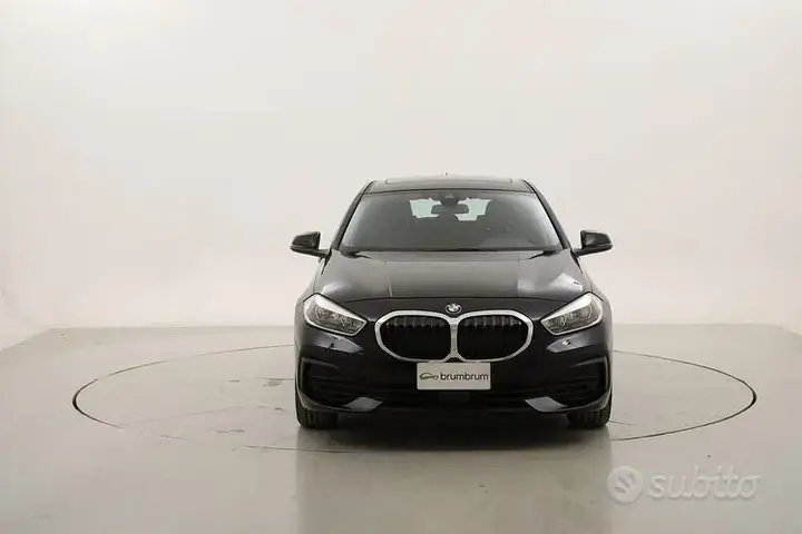 BMW 1 Series 2022 photo 2