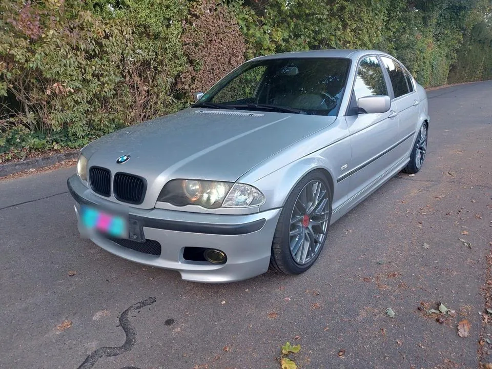 BMW 325I