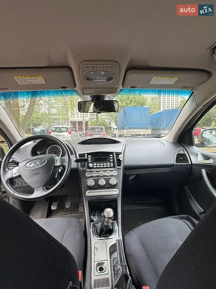 Chery M11 2012 photo 4