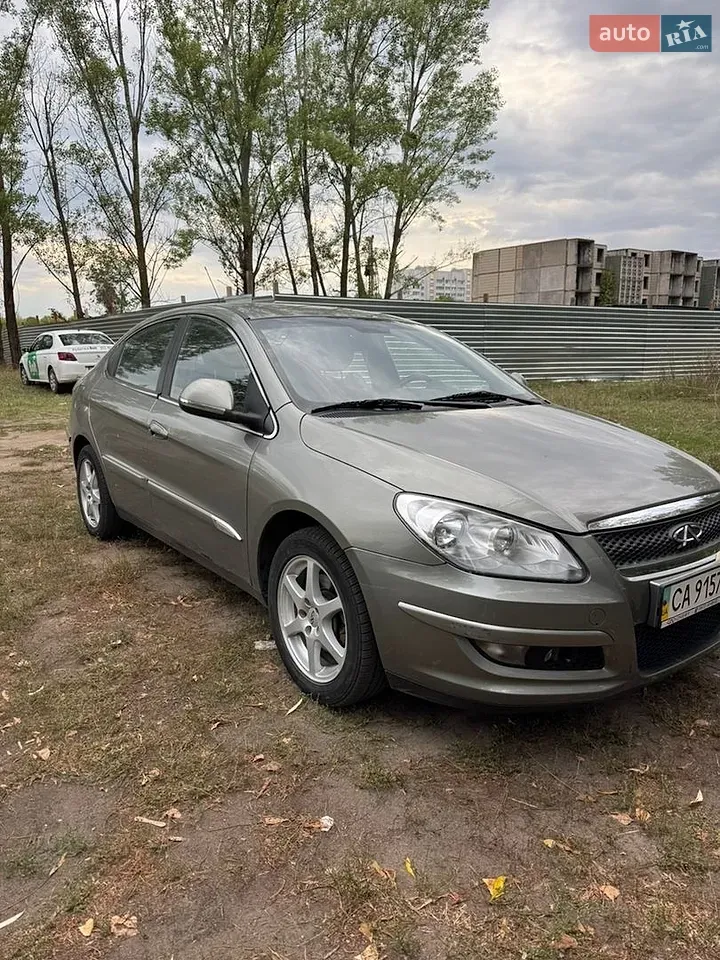 Chery M11 2012 photo 2