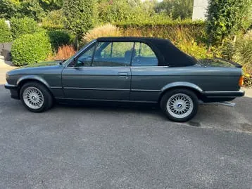 BMW 325 E30