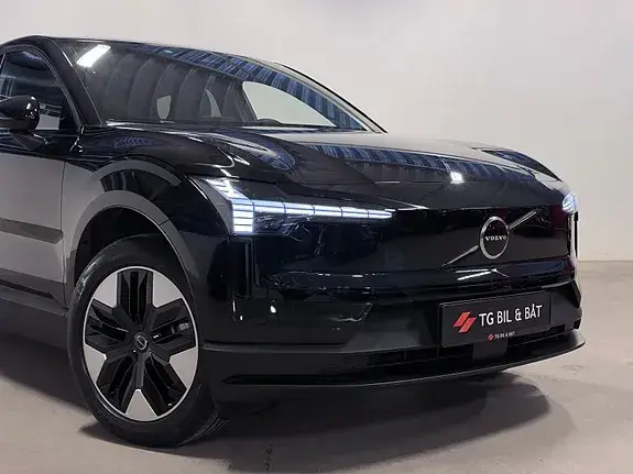 Volvo Ex30 2025 photo 2
