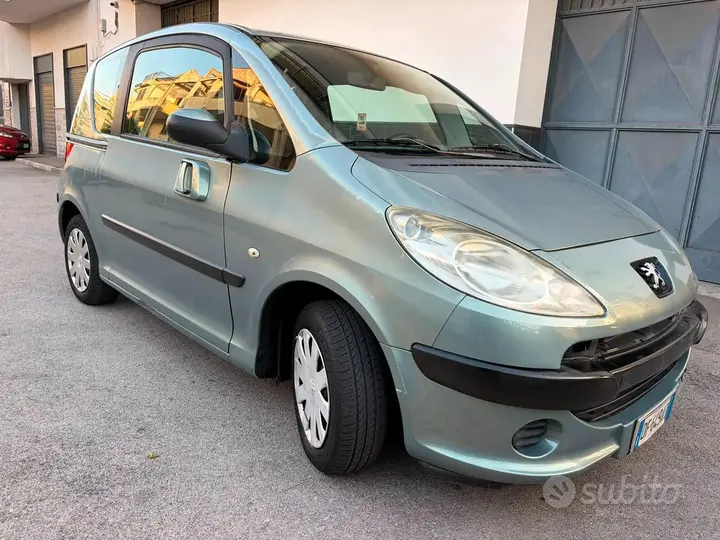 Peugeot 1007