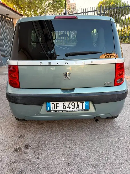 Peugeot 1007 2006 photo 4