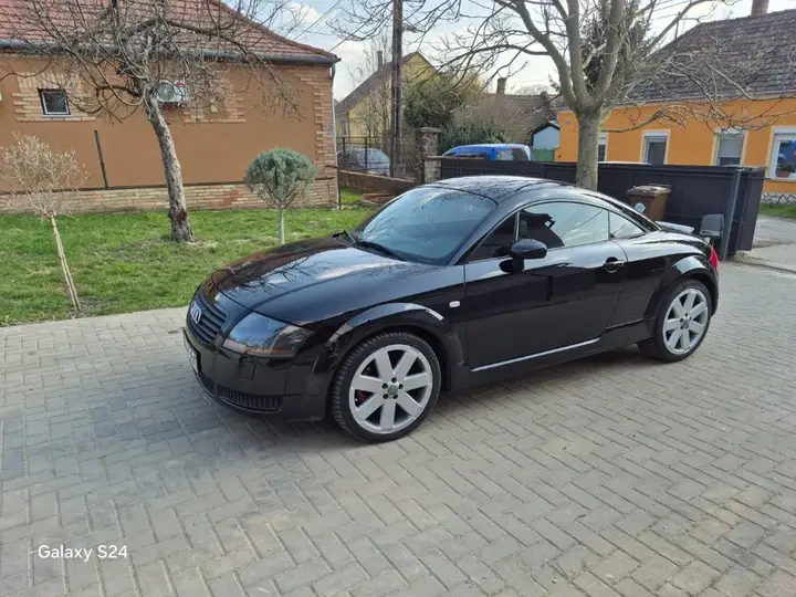 Audi Tt 1999 photo 2