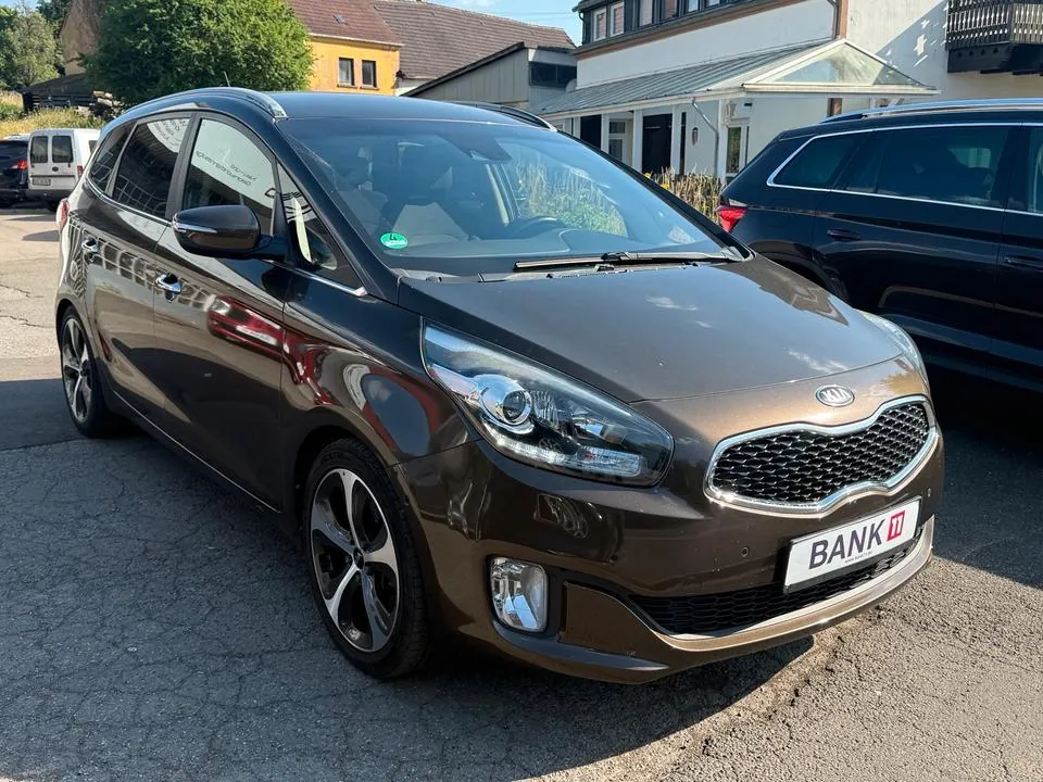 Kia Carens