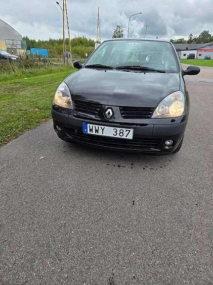Renault Clio 2005 photo 3