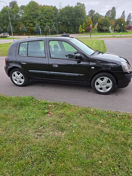Renault Clio 2005 photo 4