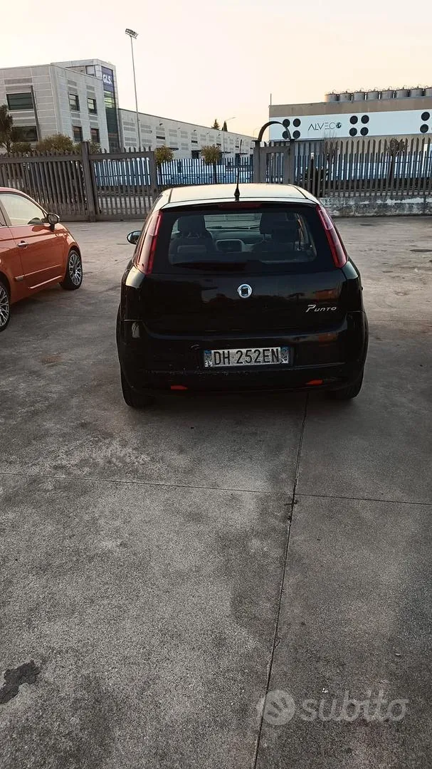 Fiat Grande Punto 2006 photo 2