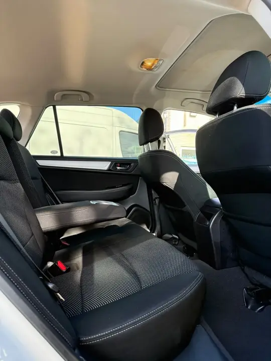 Subaru Outback 2017 photo 3
